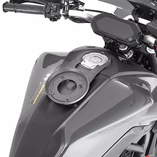 Givi FLANGE TANKLOCK YAMAHA MT-07 (2021) - Moottoripyörän laukkujen kiinnikesarjat - 322-BF60 - 1
