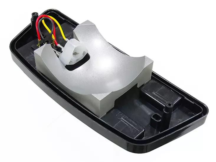 Sno-X takavalon pesä, Lynx/Ski-Doo - Moottorikelkan  takavalot - 81-100 - 1