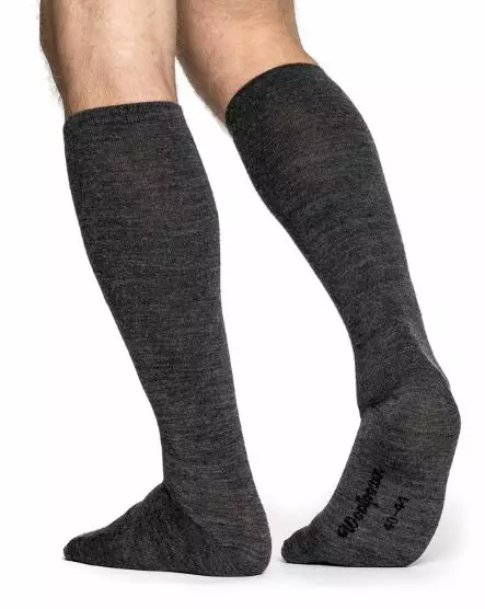 Woolpower Skilled Liner Knee High sukat, tumman harmaa/harmaa - Alusasut ja kerrastot - 582-88211639-2 - 1
