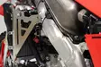 AXP Radiator Braces Red Honda CRF250R-CRF250RX 20 - Crossipyörän pohjapanssarit - 397-AX1553 - 1