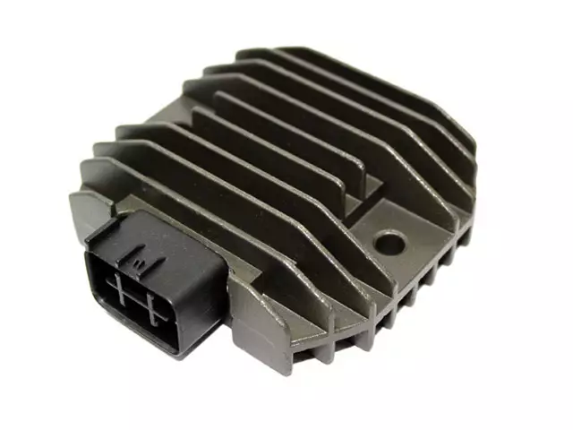 Sno-X kelkan jännitteensäädin, Yamaha - Moottorikelkan jännitteensäätimet - 81-613 - 1