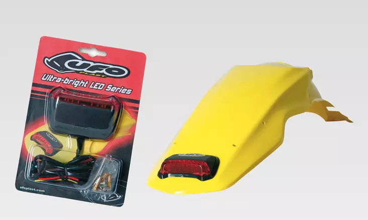 UFO Takavalo täyd. LED Panthom universal 92x60x22mm - Moottoripyörän takavalot - 650-1313 - 1