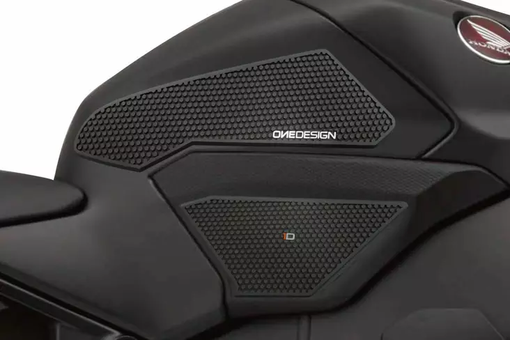 Puig Lateral Tank Pads Honda C/Black - Moottoripyörän tankinsuojat - 33-20074N - 1